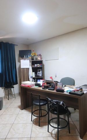 Casa à venda com 162m², 3 quartos e 2 vagasEscritório