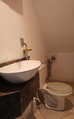 Casa à venda com 162m², 3 quartos e 2 vagasLavabo