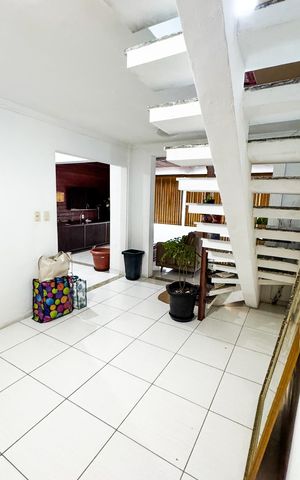 Apartamento para alugar com 120m², 3 quartos e sem vaga