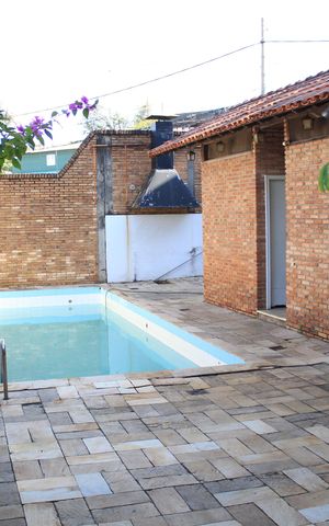 Casa para alugar com 361m², 3 quartos e 2 vagasPiscina