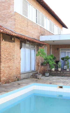 Casa para alugar com 361m², 3 quartos e 2 vagasPiscina