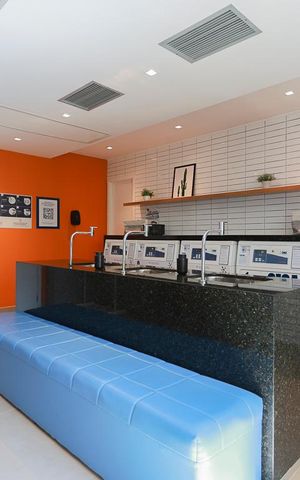 Apartamento à venda com 49m², 2 quartos e 1 vaga Apartamento à venda com 49m², 2 quartos e 1 vagaÁrea comum - Lavanderia