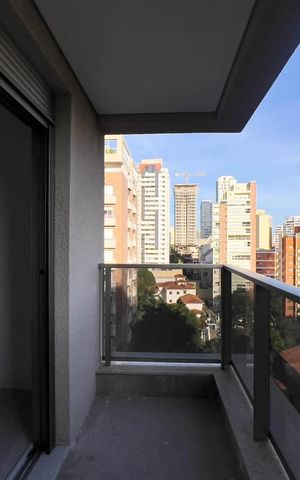 Apartamento à venda com 153m², 3 quartos e 2 vagas Apartamento à venda com 153m², 3 quartos e 2 vagasVaranda