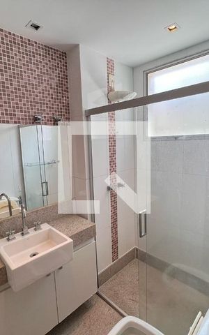 Apartamento para alugar com 150m², 3 quartos e 4 vagas Apartamento para alugar com 150m², 3 quartos e 4 vagasBanheiro Suíte 2
