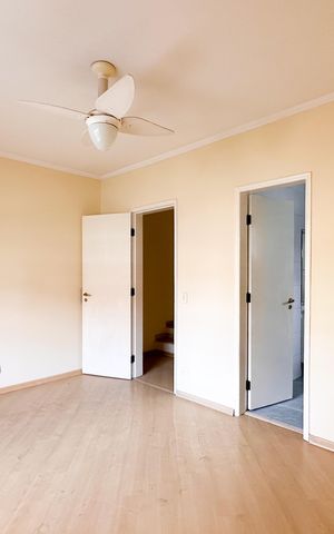 Casa de condomínio à venda com 173m², 3 quartos e 2 vagasSuíte 1