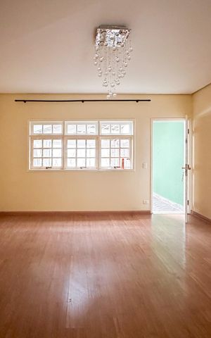 Casa de condomínio à venda com 173m², 3 quartos e 2 vagasSala