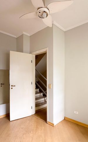 Casa de condomínio à venda com 173m², 3 quartos e 2 vagasQuarto 1