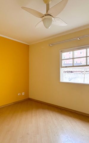 Casa de condomínio à venda com 173m², 3 quartos e 2 vagasSuíte 1
