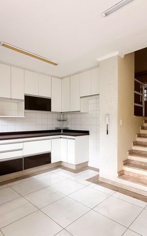 Casa de condomínio à venda com 173m², 3 quartos e 2 vagasCozinha