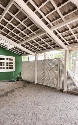 Casa de condomínio à venda com 173m², 3 quartos e 2 vagasGaragem