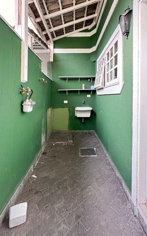 Casa de condomínio à venda com 173m², 3 quartos e 2 vagasÁrea de Serviço