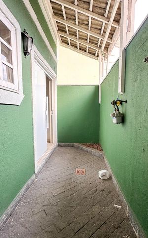 Casa de condomínio à venda com 173m², 3 quartos e 2 vagasÁrea de Serviço