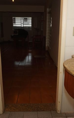 Casa para alugar com 1276m², 4 quartos e 7 vagasBanheiro 2