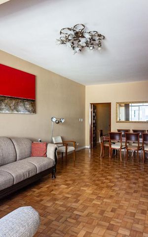 Apartamento à venda com 172m², 3 quartos e 1 vaga Apartamento à venda com 172m², 3 quartos e 1 vagaSala