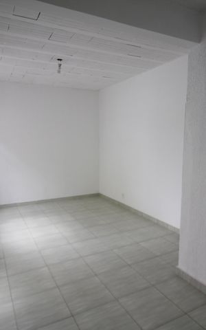 Casa para alugar com 90m², 3 quartos e 1 vagaSala