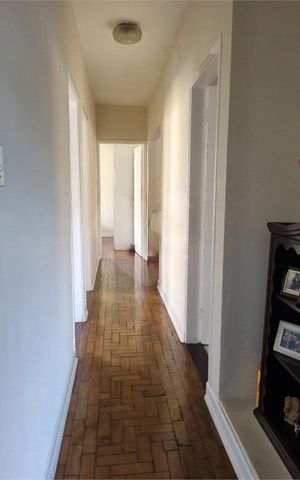 Casa à venda com 154m², 3 quartos e 4 vagas