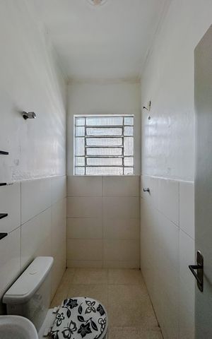 Casa para alugar com 90m², 3 quartos e sem vagaBanheiro