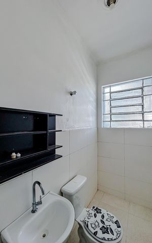 Casa para alugar com 90m², 3 quartos e sem vagaBanheiro