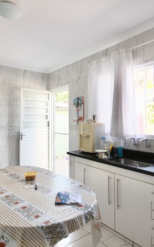 Casa para alugar com 120m², 3 quartos e 1 vagaCozinha 