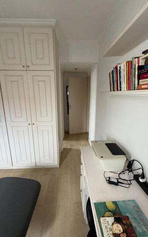 Apartamento à venda com 155m², 3 quartos e 3 vagas Apartamento à venda com 155m², 3 quartos e 3 vagasQuarto