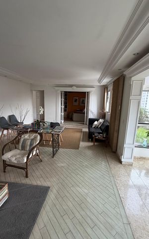 Apartamento à venda com 155m², 3 quartos e 3 vagas Apartamento à venda com 155m², 3 quartos e 3 vagasSala