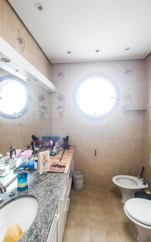 Apartamento à venda com 450m², 4 quartos e 4 vagas Apartamento à venda com 450m², 4 quartos e 4 vagasBanheiro da Suíte