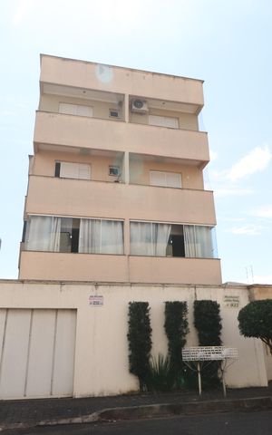 Apartamento para alugar com 60m², 2 quartos e 1 vagaFachada