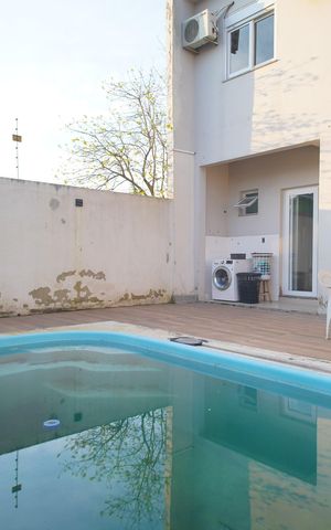 Casa para alugar com 100m², 3 quartos e 2 vagasPiscina