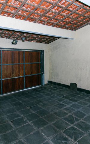 Casa à venda com 153m², 4 quartos e 2 vagasGaragem