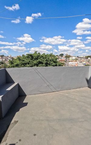 Casa à venda com 250m², 3 quartos e 2 vagas Casa à venda com 250m², 3 quartos e 2 vagasSacada