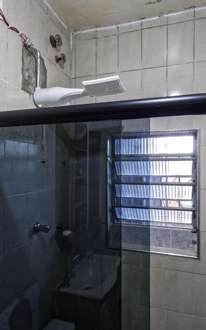 Casa à venda com 250m², 3 quartos e 2 vagas Casa à venda com 250m², 3 quartos e 2 vagasBanheiro da Suíte 2