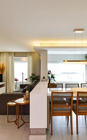 Apartamento à venda com 115m², 4 quartos e 3 vagas Apartamento à venda com 115m², 4 quartos e 3 vagasSala