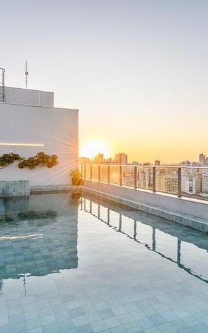 Studio para alugar com 25m², 1 quarto e 1 vaga Studio para alugar com 25m², 1 quarto e 1 vagaPiscina