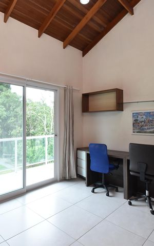 Casa de condomínio para alugar com 380m², 4 quartos e 4 vagasQuarto 4