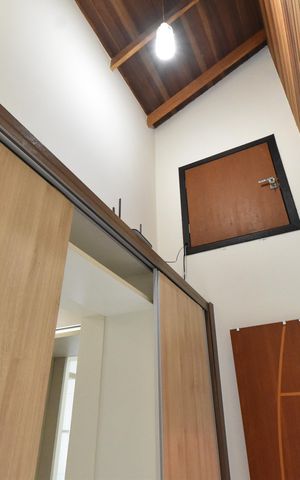 Casa de condomínio para alugar com 380m², 4 quartos e 4 vagasSuíte