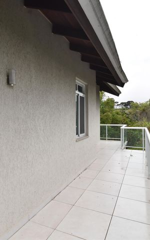 Casa de condomínio para alugar com 380m², 4 quartos e 4 vagasSacada da Suíte