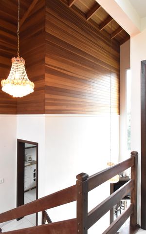 Casa de condomínio para alugar com 380m², 4 quartos e 4 vagasCorredor/Escadas