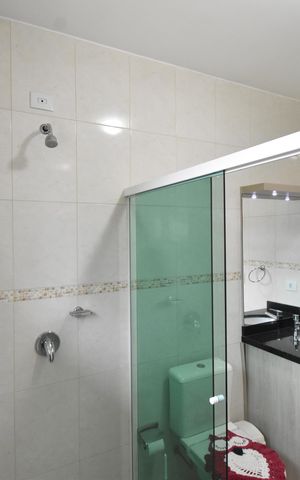 Casa de condomínio para alugar com 380m², 4 quartos e 4 vagasBanheiro 2