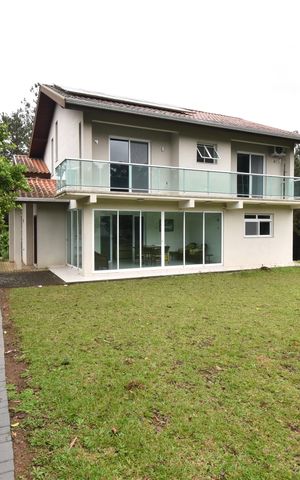 Casa de condomínio para alugar com 380m², 4 quartos e 4 vagasÁrea externa