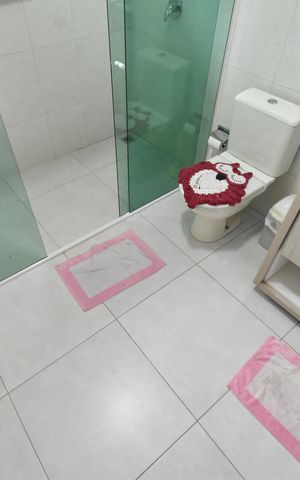 Casa de condomínio para alugar com 380m², 4 quartos e 4 vagasBanheiro 2