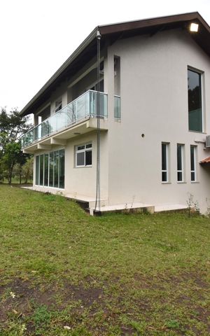 Casa de condomínio para alugar com 380m², 4 quartos e 4 vagasÁrea externa