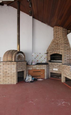 Casa à venda com 155m², 1 quarto e 3 vagasQuintal