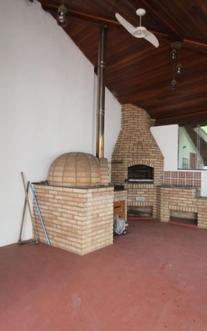 Casa à venda com 155m², 1 quarto e 3 vagasQuintal