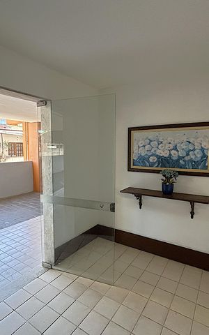 Apartamento para alugar com 65m², 2 quartos e 1 vagaHall de entrada