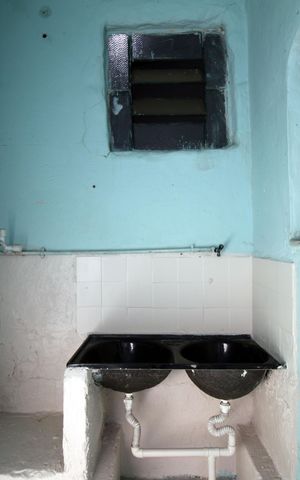 Casa para alugar com 100m², 2 quartos e sem vagaÁrea de Serviço