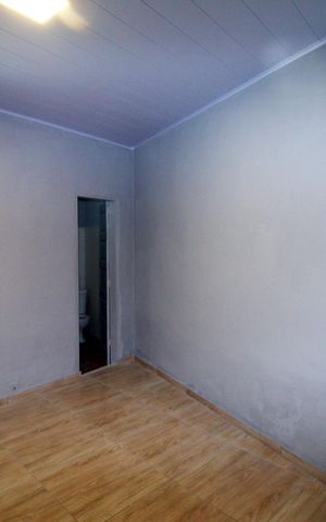 Casa para alugar com 100m², 2 quartos e sem vagaSala