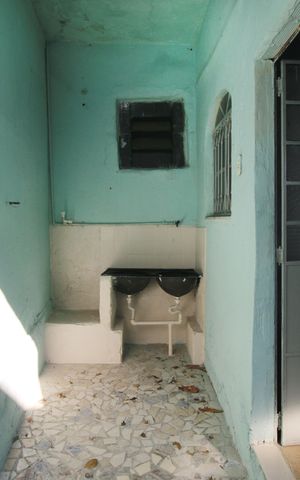 Casa para alugar com 100m², 2 quartos e sem vagaÁrea de Serviço