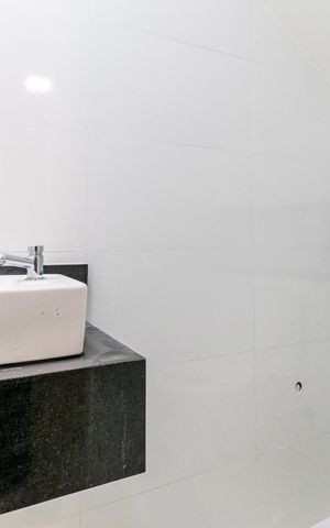 Casa para alugar com 75m², 2 quartos e sem vaga Casa para alugar com 75m², 2 quartos e sem vagaBanheiro da Suíte