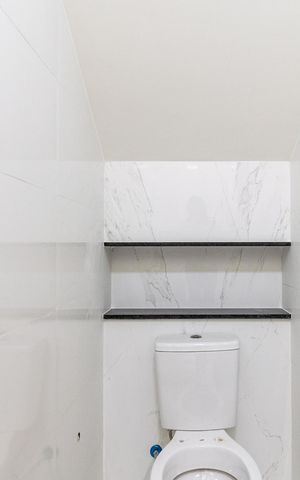 Casa para alugar com 75m², 2 quartos e sem vaga Casa para alugar com 75m², 2 quartos e sem vagaBanheiro da Suíte
