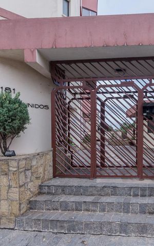 Apartamento à venda com 116m², 3 quartos e 3 vagas Apartamento à venda com 116m², 3 quartos e 3 vagasFachada